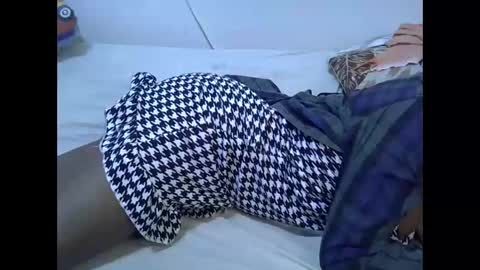 Snapshot of pretty_queen18 chatting on October 28, 2025, 6:54 pm NASH online show from October 28, 2025, 6:54 pm