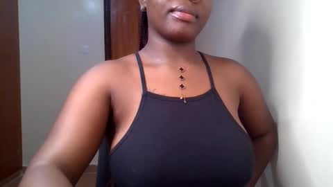 pretty_shila online show from May 27, 2026, 8:28 pm