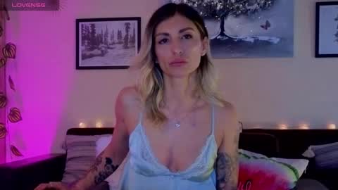 Snapshot of prettyalmaa chatting on February 1, 2026, 9:35 pm Alma online show from February 1, 2026, 9:35 pm
