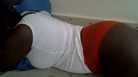 prettybooty1 online show from December 23, 2025, 8:01 am