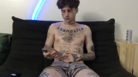 Snapshot of prettyboyszn chatting on October 27, 2025, 1:20 am pretty boy online show from October 27, 2025, 1:20 am