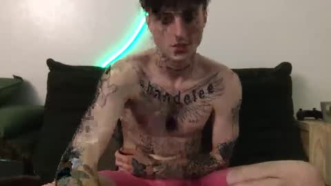 Snapshot of prettyboyszn chatting on November 14, 2025, 4:00 am pretty boy online show from November 14, 2025, 4:00 am