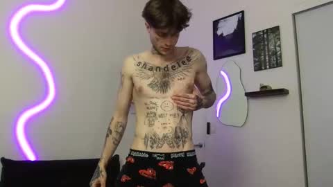 Snapshot of prettyboyszn chatting on November 24, 2025, 1:16 am pretty boy online show from November 24, 2025, 1:16 am