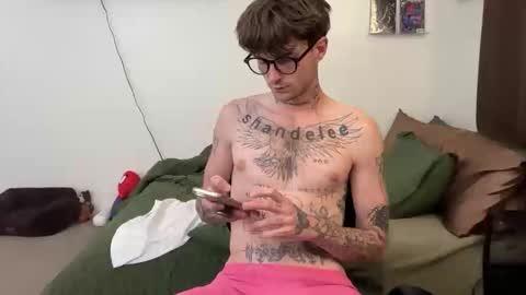 pretty boy online show from March 24, 2026, 4:28 am