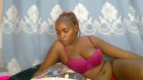 SHANIA online show from September 28, 2025, 10:04 pm