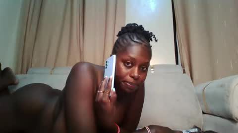 prettydulce online show from November 8, 2025, 3:45 pm