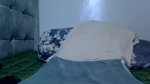 Snapshot of prettyelsie chatting on February 25, 2026, 1:04 am Prettiesexxy online show from February 25, 2026, 1:04 am