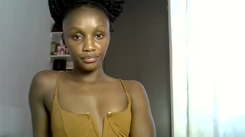 Snapshot of prettygee21 chatting on April 24, 2026, 10:18 am Pretty darkskin doll online show from April 24, 2026, 10:18 am