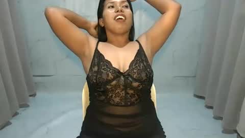 Snapshot of prettygirl_ynna chatting on November 19, 2025, 11:54 am prettygirl_ynna online show from November 19, 2025, 11:54 am