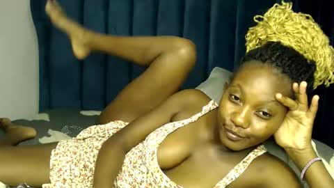 Snapshot of prettygoddess1 chatting on October 16, 2025, 5:58 pm Mary online show from October 16, 2025, 5:58 pm