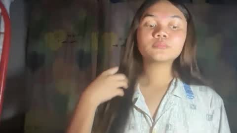 prettygurl25 online show from September 13, 2025, 2:33 am