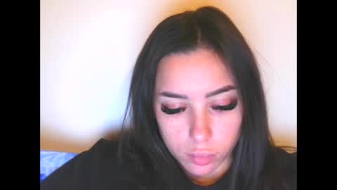 prettyjulliette online show from January 13, 2026, 4:01 pm