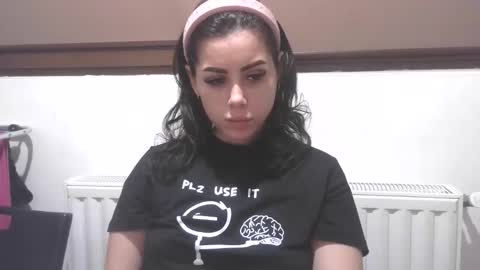 prettyjulliette online show from February 7, 2026, 5:38 pm