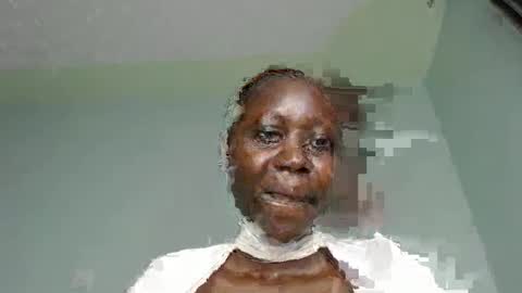 Snapshot of prettyliz1999 chatting on December 20, 2024, 11:00 am Lizzy online show from December 20, 2024, 11:00 am