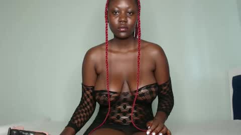 Snapshot of prettyliz1999 chatting on January 6, 2025, 7:31 am Lizzy online show from January 6, 2025, 7:31 am