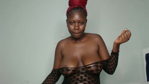 Snapshot of prettyliz1999 chatting on January 8, 2025, 6:41 pm Lizzy online show from January 8, 2025, 6:41 pm