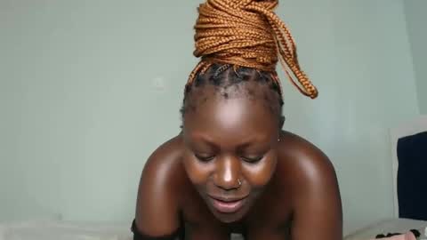 Snapshot of prettyliz1999 chatting on January 21, 2025, 8:08 am Lizzy online show from January 21, 2025, 8:08 am