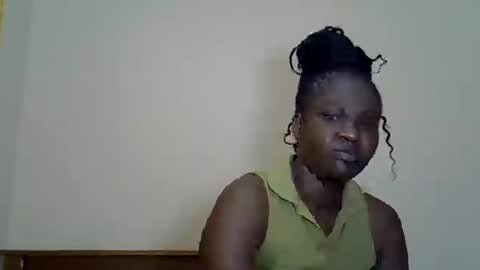 Snapshot of prettyliz30 chatting on July 18, 2026, 1:21 am LILIAN online show from July 18, 2026, 1:21 am