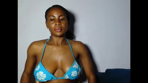 evelyn online show from December 13, 2025, 7:53 pm