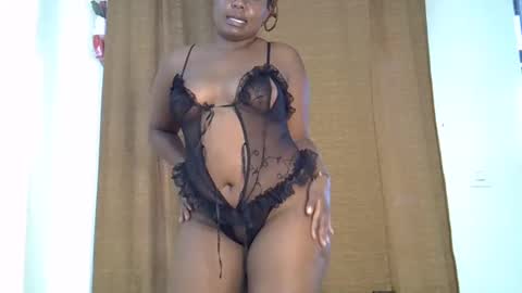 Snapshot of prettymel_ chatting on March 5, 2025, 10:44 am prettymel_ online show from March 5, 2025, 10:44 am
