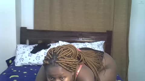 Snapshot of prettymel_ chatting on March 5, 2025, 9:48 pm prettymel_ online show from March 5, 2025, 9:48 pm