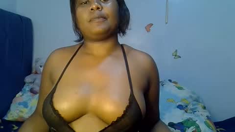 prettymel_ online show from January 12, 2026, 6:46 pm