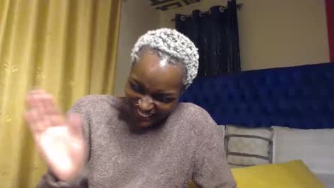 Snapshot of prettyquee chatting on February 3, 2026, 8:36 pm sasha online show from February 3, 2026, 8:36 pm