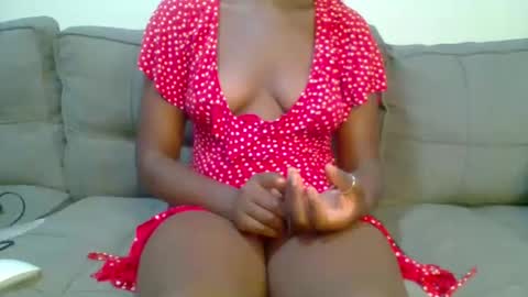 Snapshot of prettyqueen254 chatting on December 8, 2024, 8:58 pm pretty queen online show from December 8, 2024, 8:58 pm