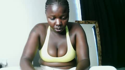 Snapshot of prettyreen chatting on December 1, 2025, 8:41 am prettyreen online show from December 1, 2025, 8:41 am