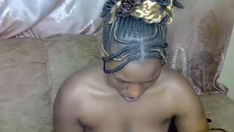 prettyshasha_ online show from October 14, 2025, 4:24 am