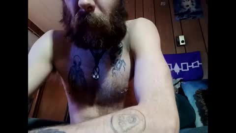 prettysolid7 online show from December 2, 2025, 11:04 am