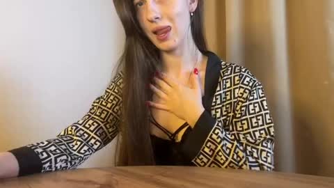 prettyyy_angel online show from April 18, 2026, 7:18 pm