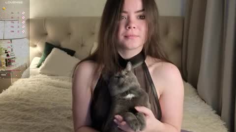 Kitty online show from February 18, 2026, 2:07 am