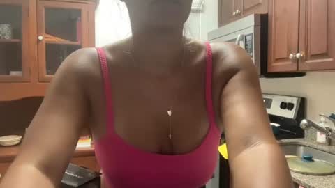 prettyyykittyyy22 online show from September 23, 2025, 2:03 am