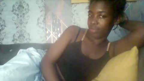 prettyzuzu online show from September 16, 2025, 9:16 pm