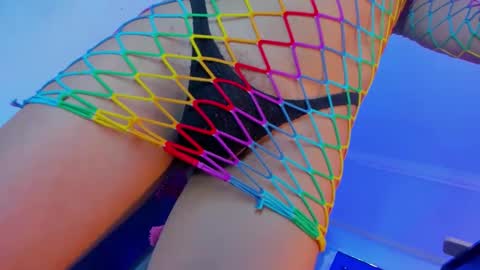 pretygirltsxxx online show from April 6, 2026, 11:55 am