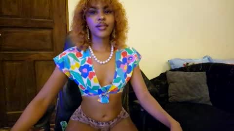 Snapshot of priceless_sexy chatting on June 6, 2026, 11:04 am priceless_sexy online show from June 6, 2026, 11:04 am