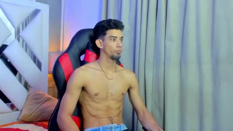 prince_arthur77 online show from November 23, 2025, 8:08 pm