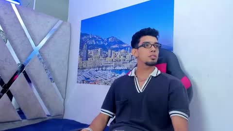 prince_arthur77 online show from December 4, 2025, 3:10 pm