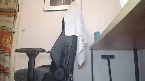 Snapshot of princeofprague420 chatting on November 14, 2025, 8:51 pm Prince Of Prague online show from November 14, 2025, 8:51 pm