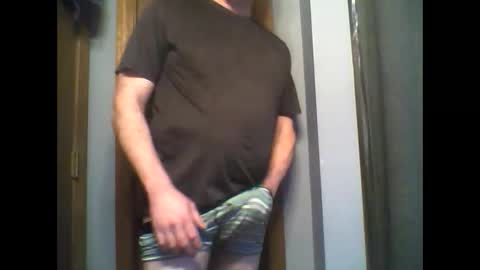 Snapshot of princerd10 chatting on November 17, 2025, 8:36 pm Brad online show from November 17, 2025, 8:36 pm