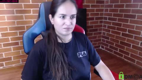 Snapshot of princesa_leia_zathur chatting on January 19, 2026, 2:21 pm Leia online show from January 19, 2026, 2:21 pm