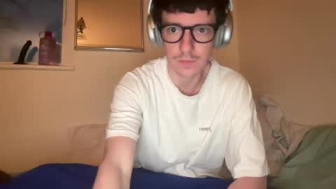 Peaches online show from January 21, 2025, 10:30 pm