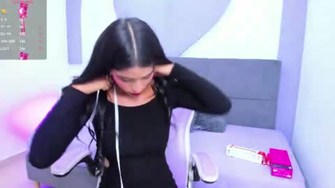 Mia online show from July 27, 2026, 2:18 am