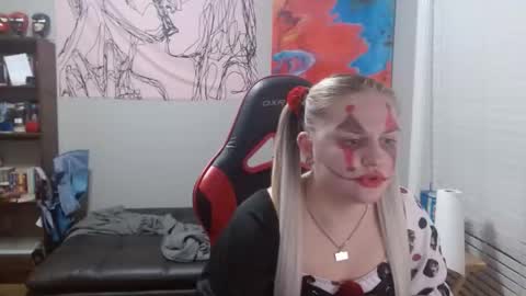 Will and Kaley online show from November 1, 2025, 8:38 am