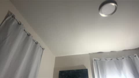 Queenie online show from November 30, 2025, 11:53 pm