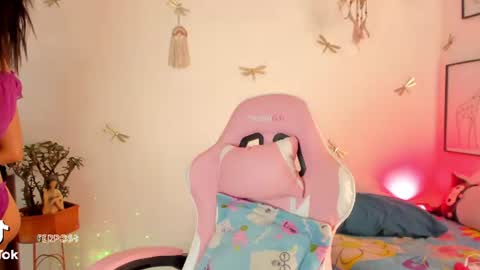 Snapshot of princessluna_14 chatting on July 12, 2026, 9:39 pm princessluna_14 online show from July 12, 2026, 9:39 pm