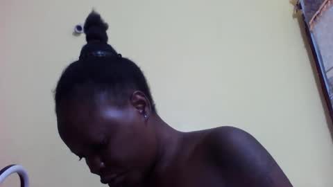 Snapshot of princessmiles2 chatting on January 31, 2026, 11:14 pm phelly online show from January 31, 2026, 11:14 pm