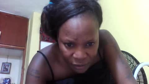 Snapshot of princessmiles2 chatting on February 22, 2026, 9:57 pm phelly online show from February 22, 2026, 9:57 pm