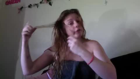 princesssnowflk84 online show from June 4, 2026, 4:46 pm